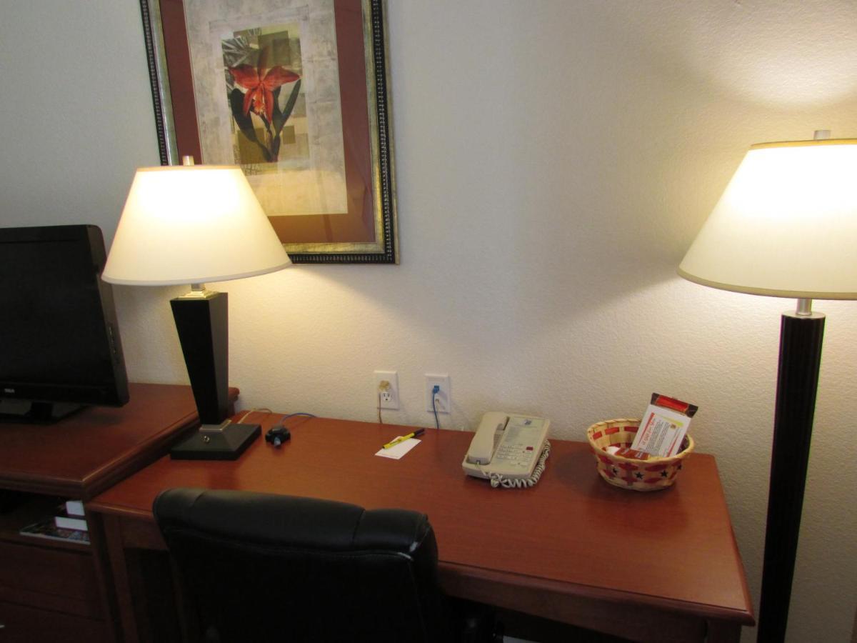 Super 8 By Wyndham Austin/Airport South Hotel Quarto foto